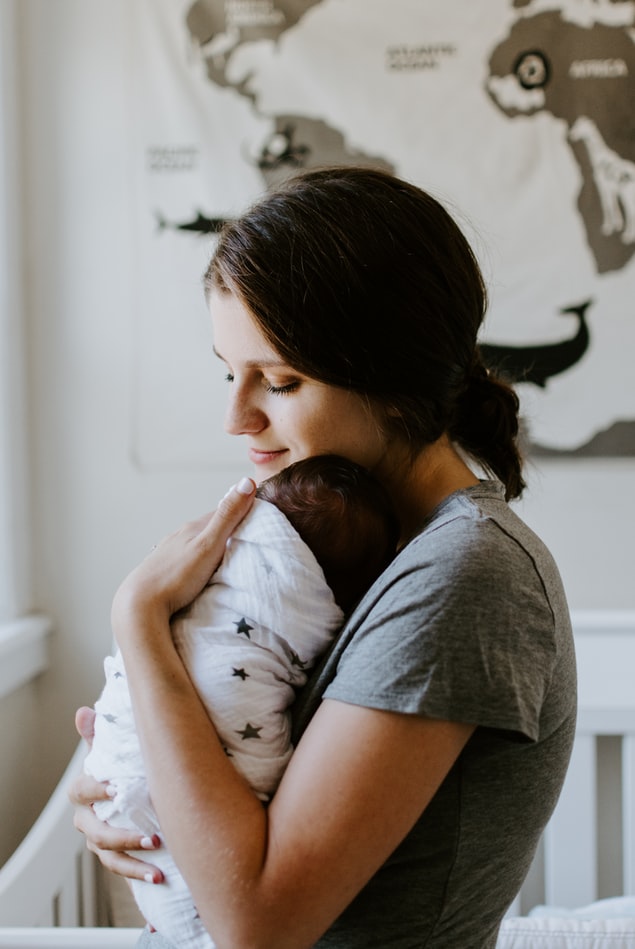 maman et son bébé